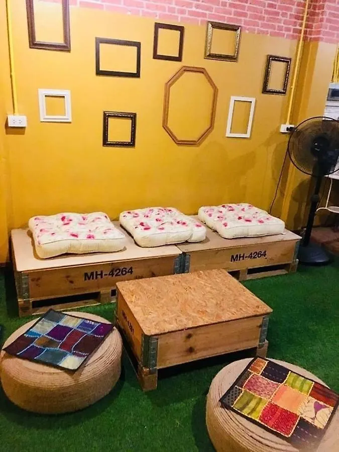 Baan Chalok Hostel كو تاو
